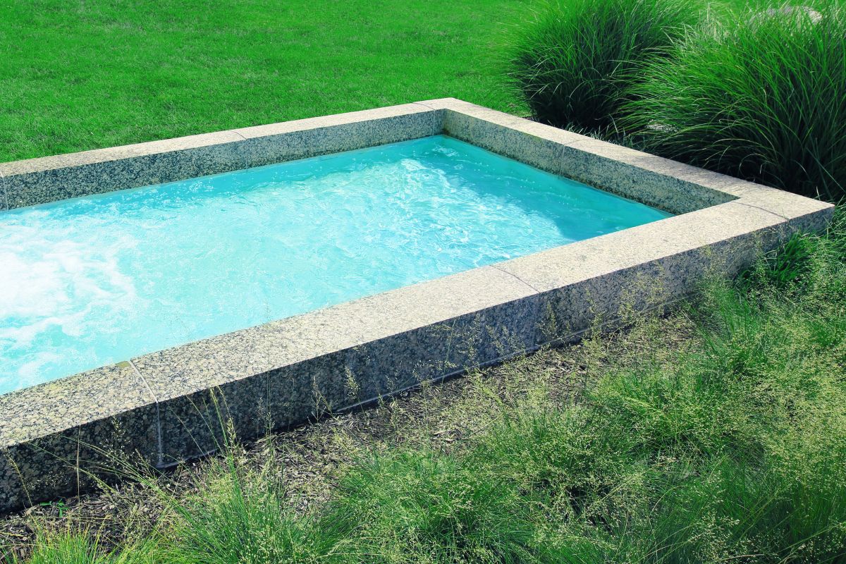 An example of a plunge pool.
