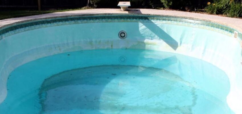 A pool with a leaky pool lining.