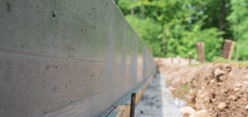A concrete wall fence.