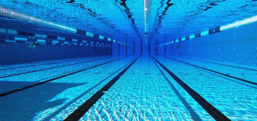how big lap pools (1) A lap pool has a standard size.