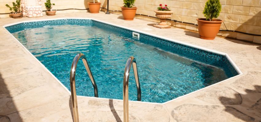 in ground gunite pools (2) In-ground gunite pools are a top choice if you want a custom shape and a long-lasting pool.
