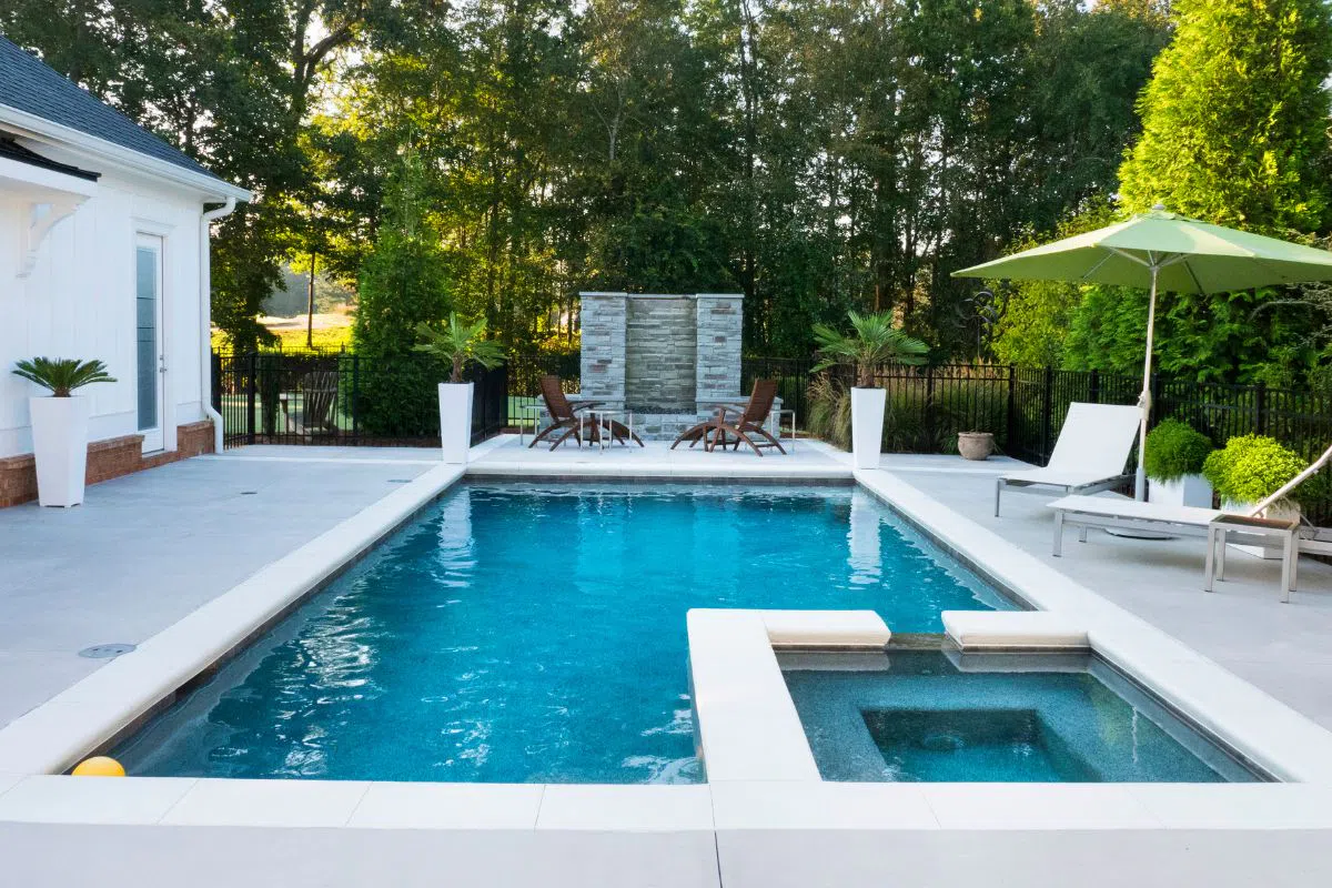 in ground gunite pools (3) An in-ground gunite pool.