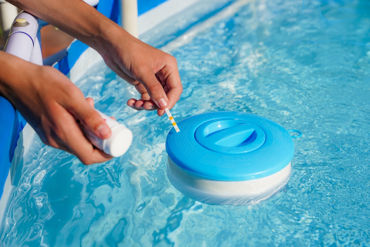 The expert does above-ground pool maintenance.