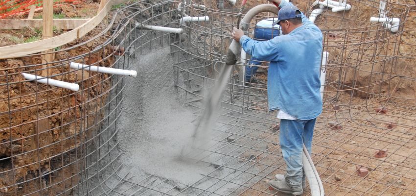 The expert who builds gunite pool.