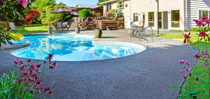 Cocktail pools can be constructed from various materials, including concrete, fiberglass, and vinyl.